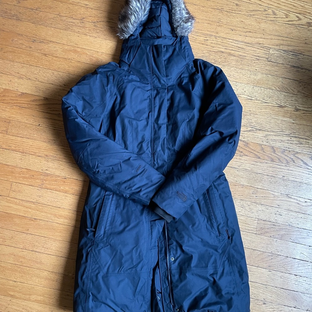 The North Face Women's Arctic Parka Jacket in Navy